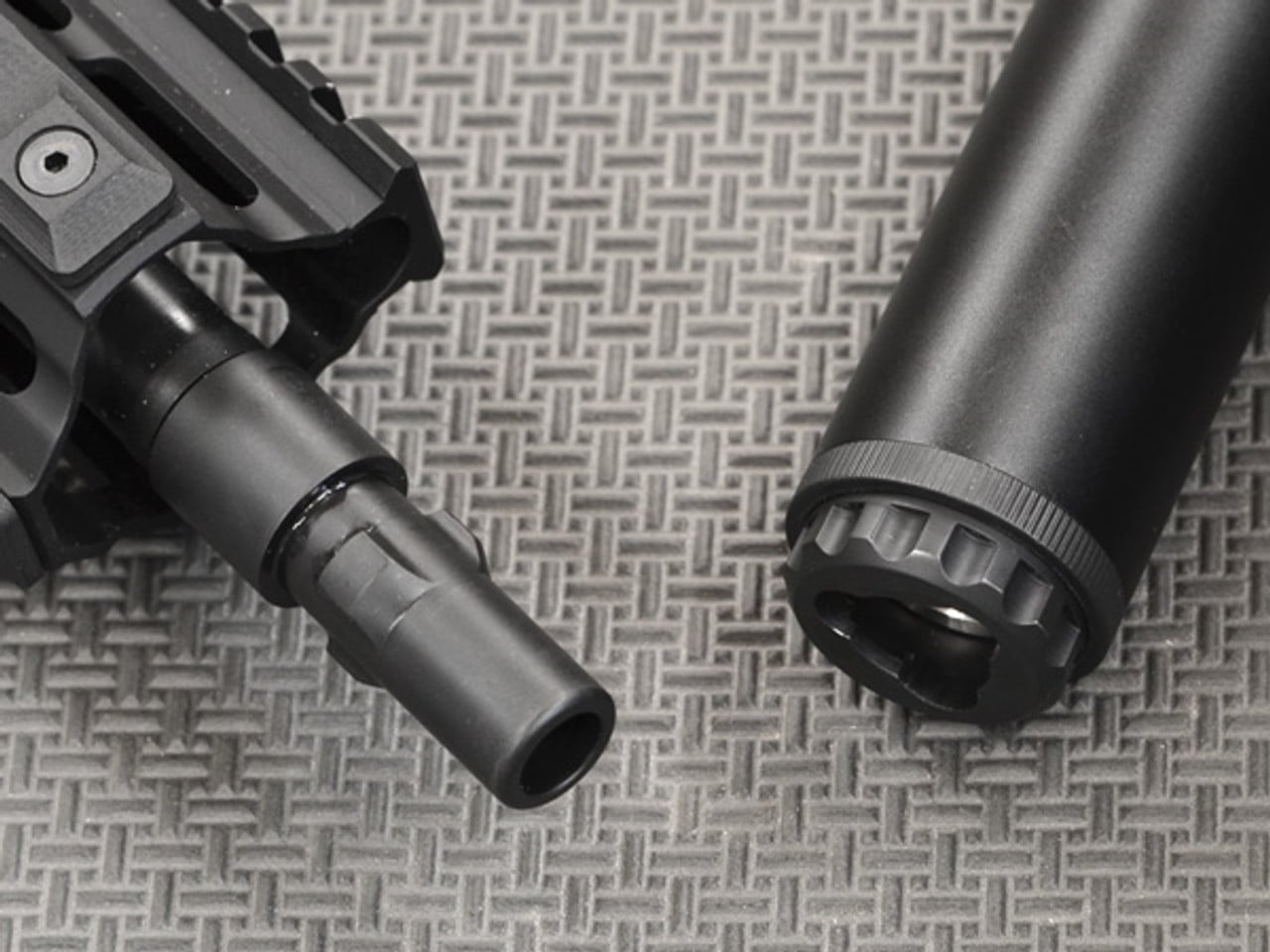 GRIFFIN ARMAMENT 3 LUG BARREL ADAPTERS - Image 2