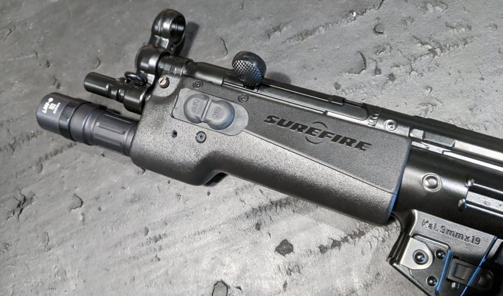 SUREFIRE MP5 / SP5 SMG FOREND LED WEAPONLIGHT - Image 5