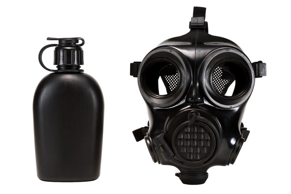 MIRA SAFETY CM-7M MILITARY CBRN GAS MASK W/ INCLUDED HYDRATION SYSTEM - Image 2